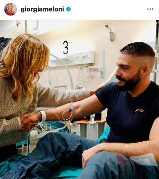 Scontri a Torino, Meloni in visita ai due agenti abruzzesi feriti