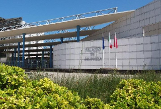 Pescara, tragedia al tribunale: funzionario si toglie la vita nel luogo di lavoro