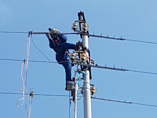 Interruzioni di corrente a Pescara Colli: lavori urgenti sulla rete elettrica prima delle festività