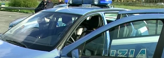 Coltelli in centro a Pescara: due giovani denunciati