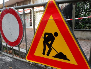 Pescara, divieti in via Regina Elena e piazza 1° Maggio per il rifacimento della segnaletica stradale