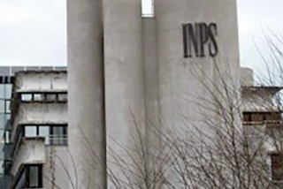 Una virgola nel codice fiscale blocca il sussidio: odissea di una famiglia di Montesilvano