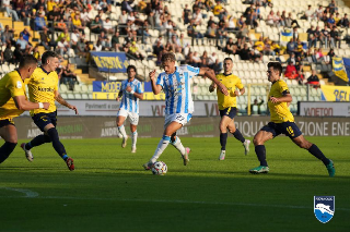 Modena rimonta il Pescara: Olzer illude, ma finisce 2-1 per i canarini