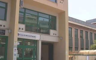 Pescara, spray urticante al Liceo Marconi: si fa strada l’ipotesi della bravata