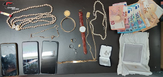 Truffa del “finto nipote” nel Pescarese: due giovani fermati, uno è minorenne